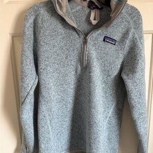 Patagonia Women’s XS Heathered Gray Zip-Up Sweater